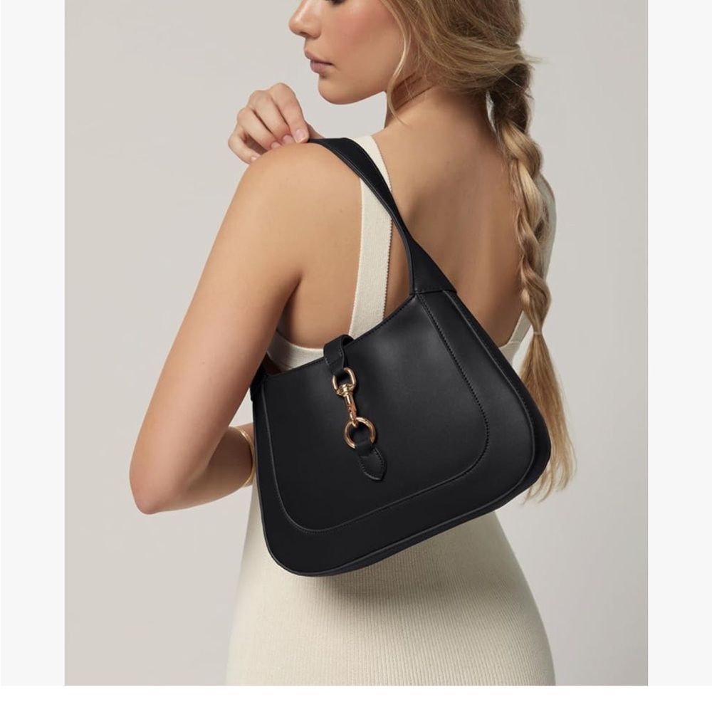 Women’s Small Shoulder Purse w/ Adjustable Strap